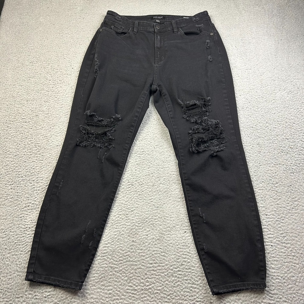 Judy Blue Women's High Rise Destroyed Boyfriend Jeans Black Size 13/31